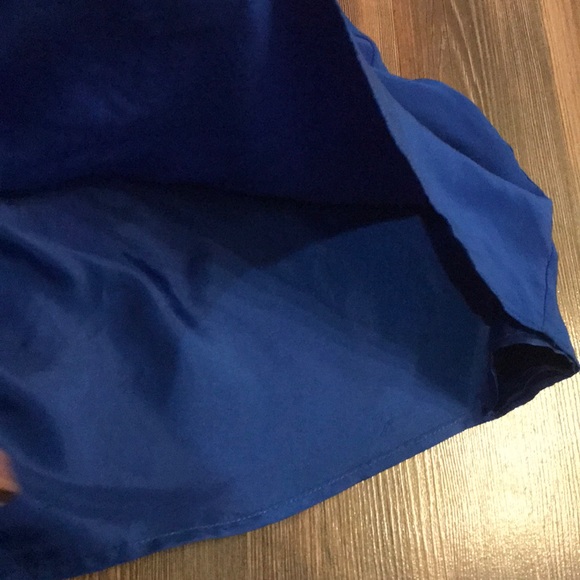 Bebe Chiffon like dress - Picture 4 of 8